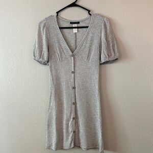 Caution To The Wind Gray Striped V-Neck Bubble Sleeve Dress Small